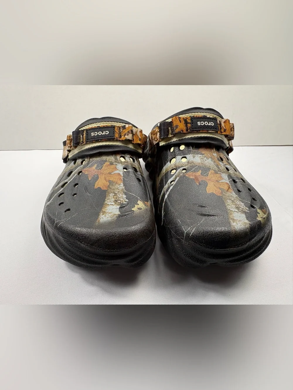 Crocs Men’s Echo Clogs in the Realtree Edge-Size: 8(M), 10(W)-Color: Camouflage.